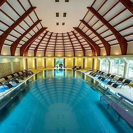 Hotel Stok 4*